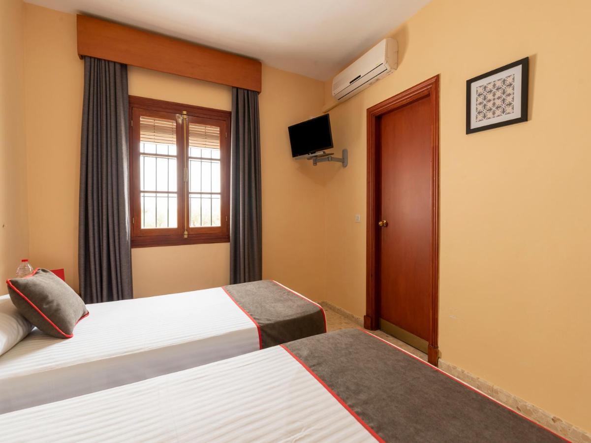 Oyo Hostal El Paisano Utrera Eksteriør billede