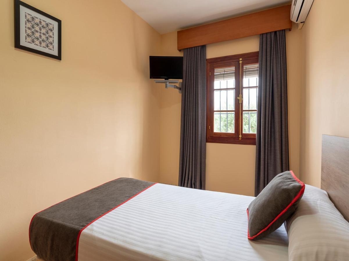 Oyo Hostal El Paisano Utrera Eksteriør billede